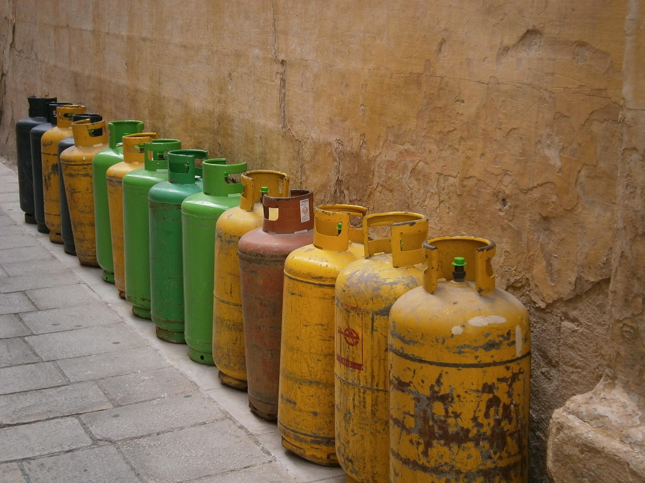 Gas Cylinder Delivery